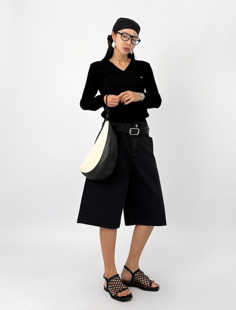 I'm here - Korean Women Fashion - #momslook - Black Bermuda Denim Pants - 7