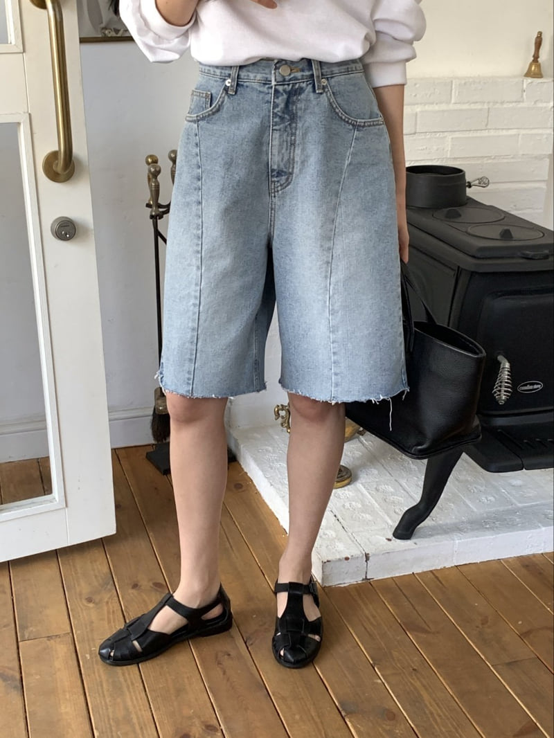 I'm here - Korean Women Fashion - #momslook - Cut-Line Denim Shorts   - 6