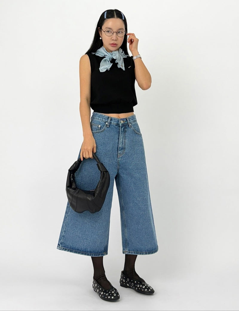 I'm here - Korean Women Fashion - #restrostyle - Bermuda Denim Pants   - 5