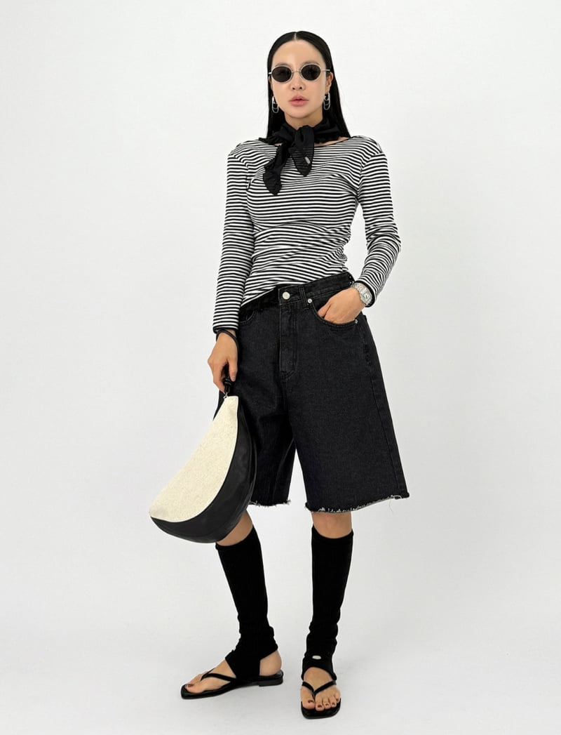 I'm here - Korean Women Fashion - #shopsmall - Black Denim Shorts - 6