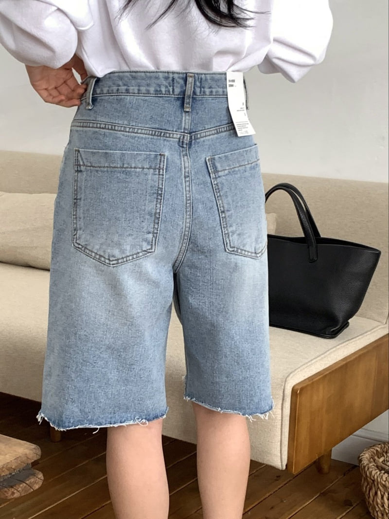 I'm here - Korean Women Fashion - #womensfashion - Cut-Line Denim Shorts   - 7