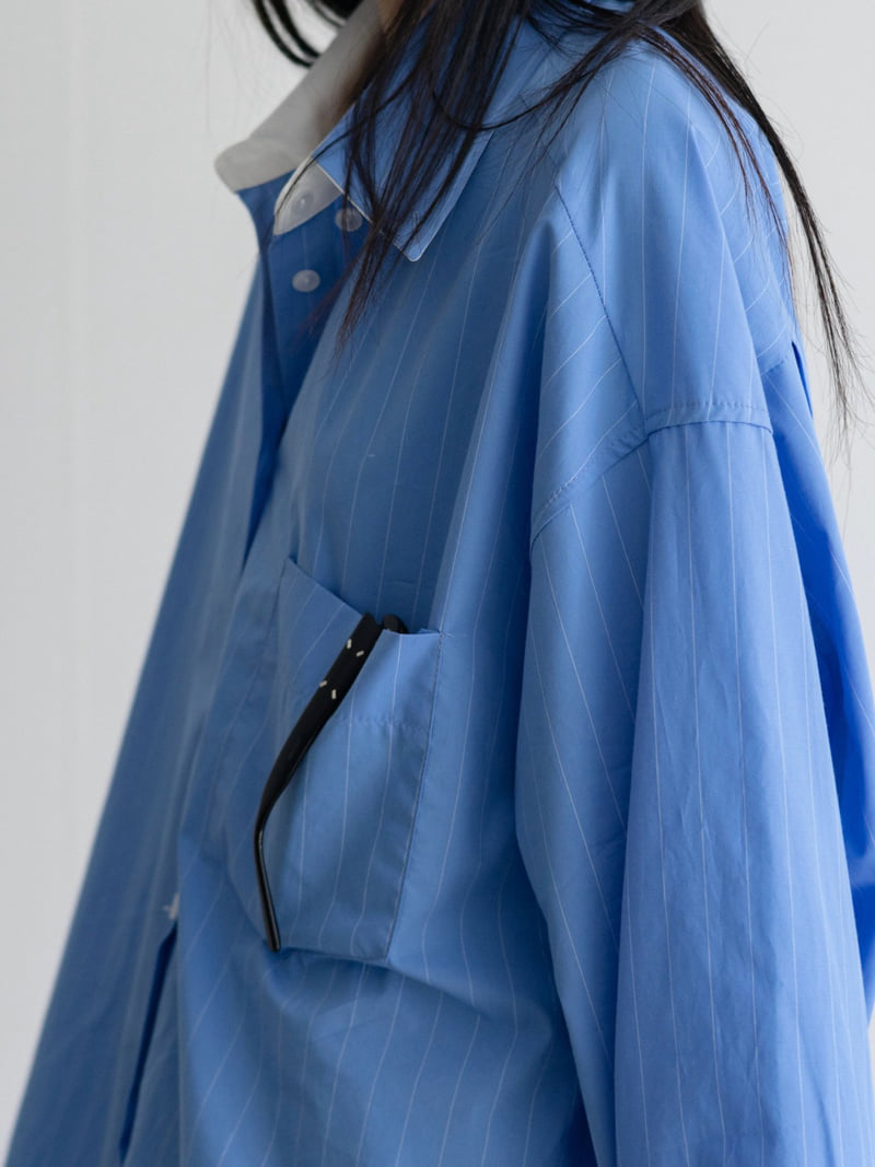 Inssense - Korean Women Fashion - #momslook - Oversized White Contrast Striped Shirt - 11