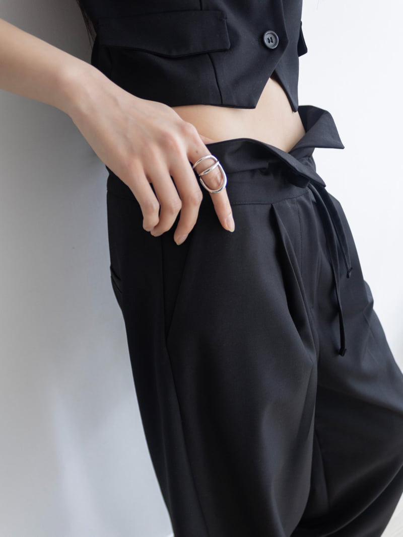 Inssense - Korean Women Fashion - #momslook - Flip Waist String Detail Trousers - 7