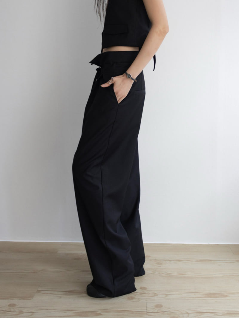 Inssense - Korean Women Fashion - #momslook - Flip Waist String Detail Trousers - 9