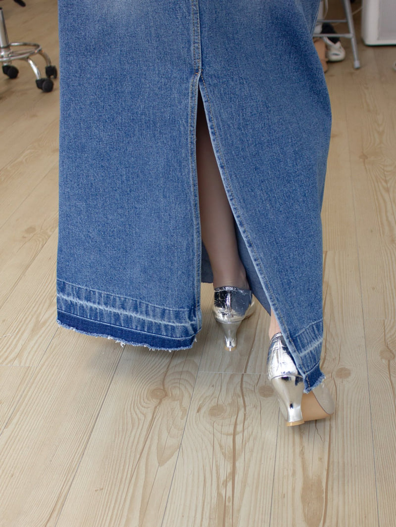 Inssense - Korean Women Fashion - #womensfashion - Salt Washed Back Slit Maxi Denim Skirt - 5
