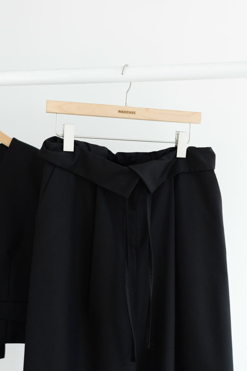 Inssense - Korean Women Fashion - #womensfashion - Flip Waist String Detail Trousers - 2