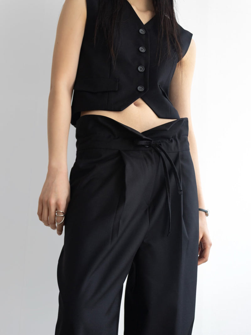 Inssense - Korean Women Fashion - #womensfashion - Flip Waist String Detail Trousers - 8