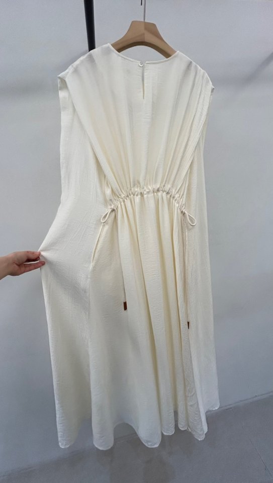 Merry J - Korean Women Fashion - #momslook - Pleated Goddess One-piece - 12