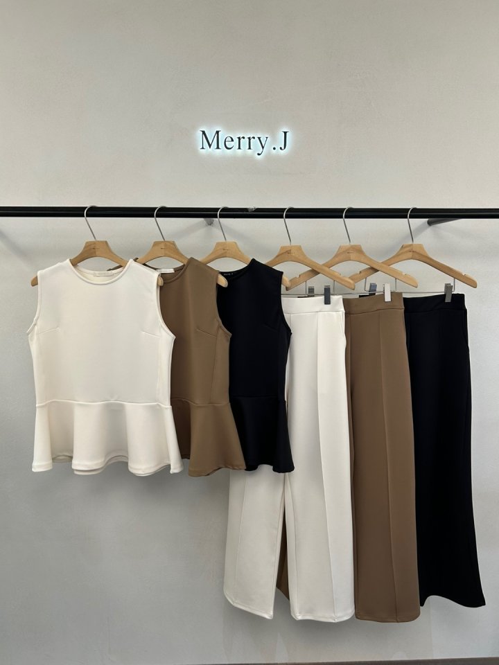 Merry J - Korean Women Fashion - #momslook - Nova Wave Tee