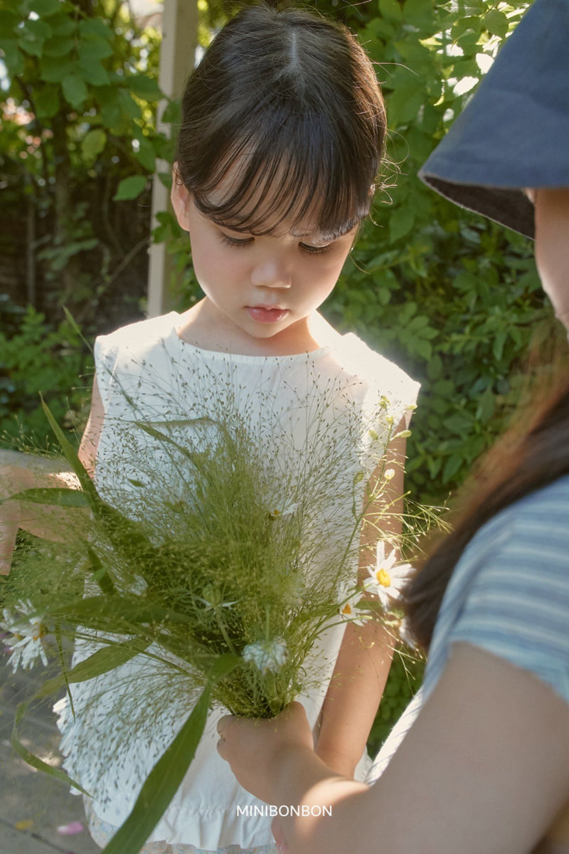 Mini Bongbong - Korean Children Fashion - #childofig - Leaf Frill Blouse - 12