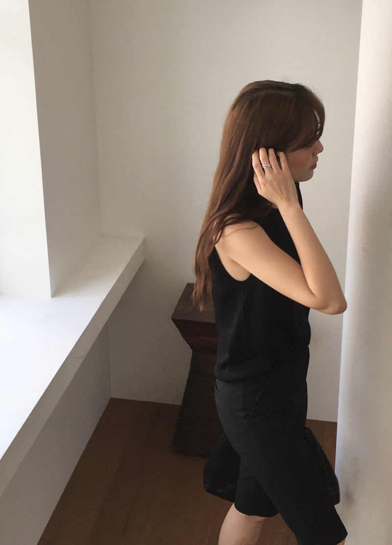 Moani - Korean Women Fashion - #momslook - Summer Silk Wool Sleeveless Top - 12