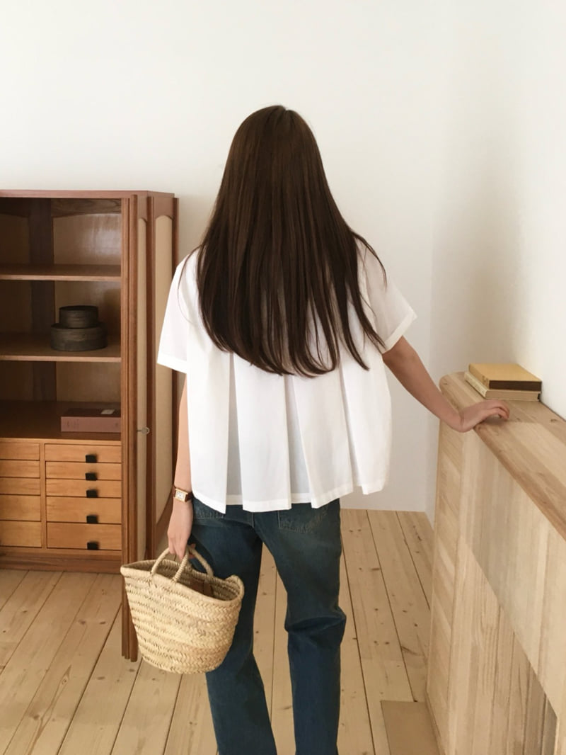 Moani - Korean Women Fashion - #momslook - Back Pleated Roll-Up Shirt