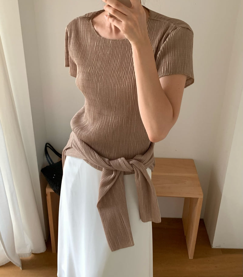 Moani - Korean Women Fashion - #momslook - Pleated O-Neck Top - 6