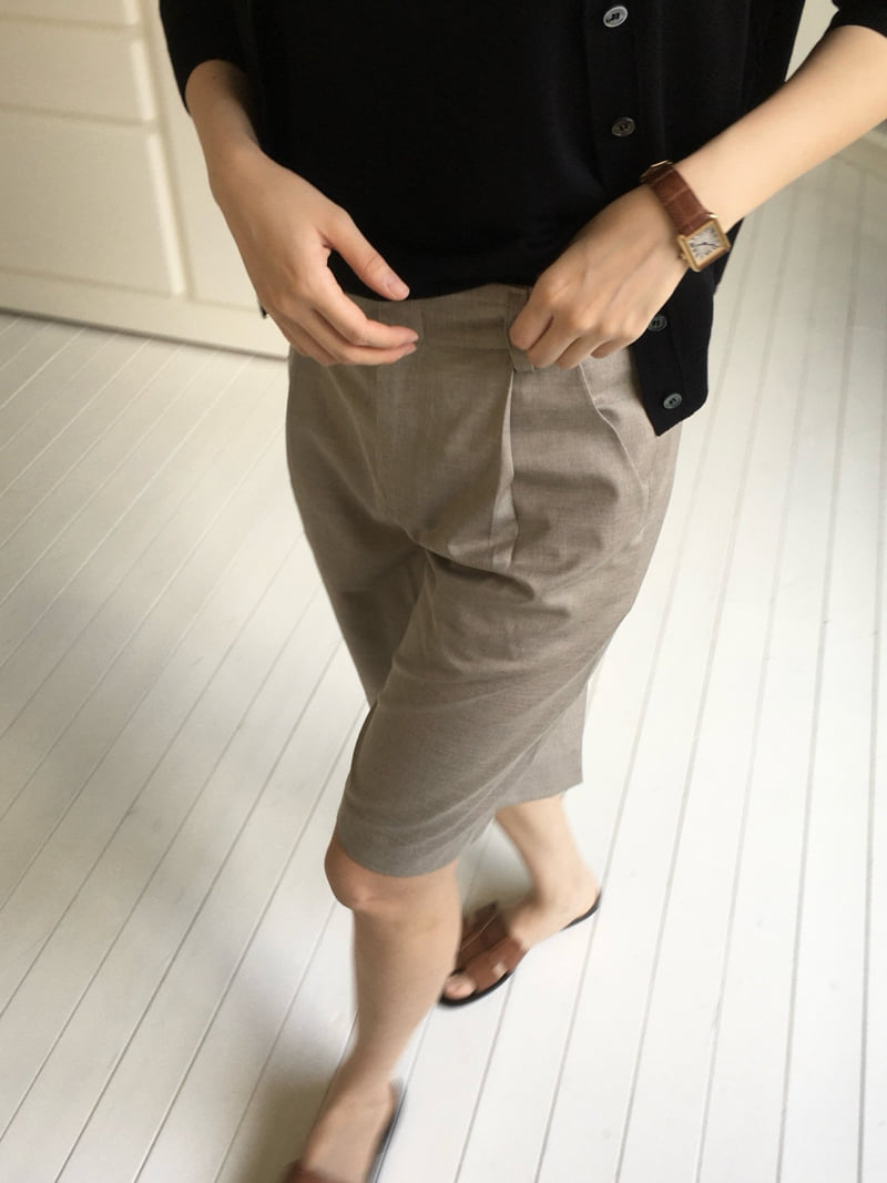 Moani - Korean Women Fashion - #vintageinspired - Summer Wool Bermuda Pants - 5