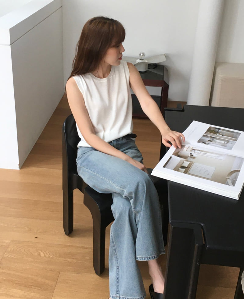 Moani - Korean Women Fashion - #womensfashion - Summer Silk Wool Sleeveless Top - 4