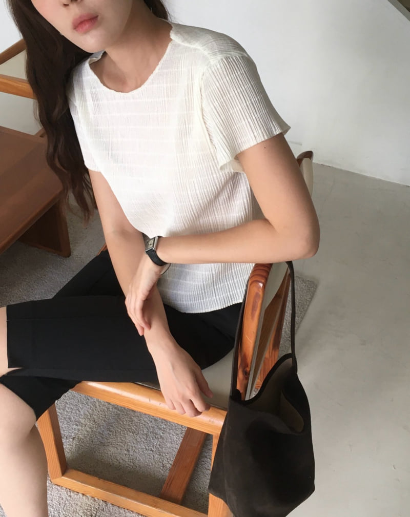 Moani - Korean Women Fashion - #womensfashion - Pleated O-Neck Top - 5