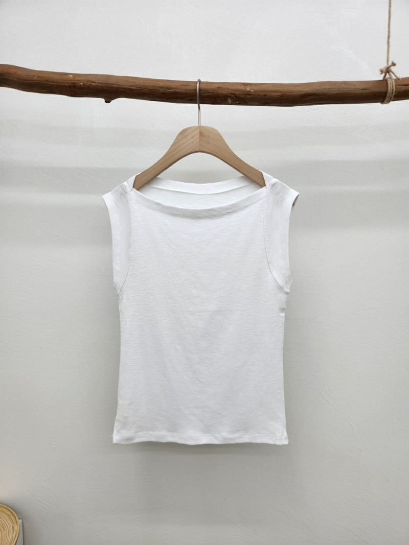 Most - Korean Women Fashion - #momslook - Slub Lip Sleeveless - 2