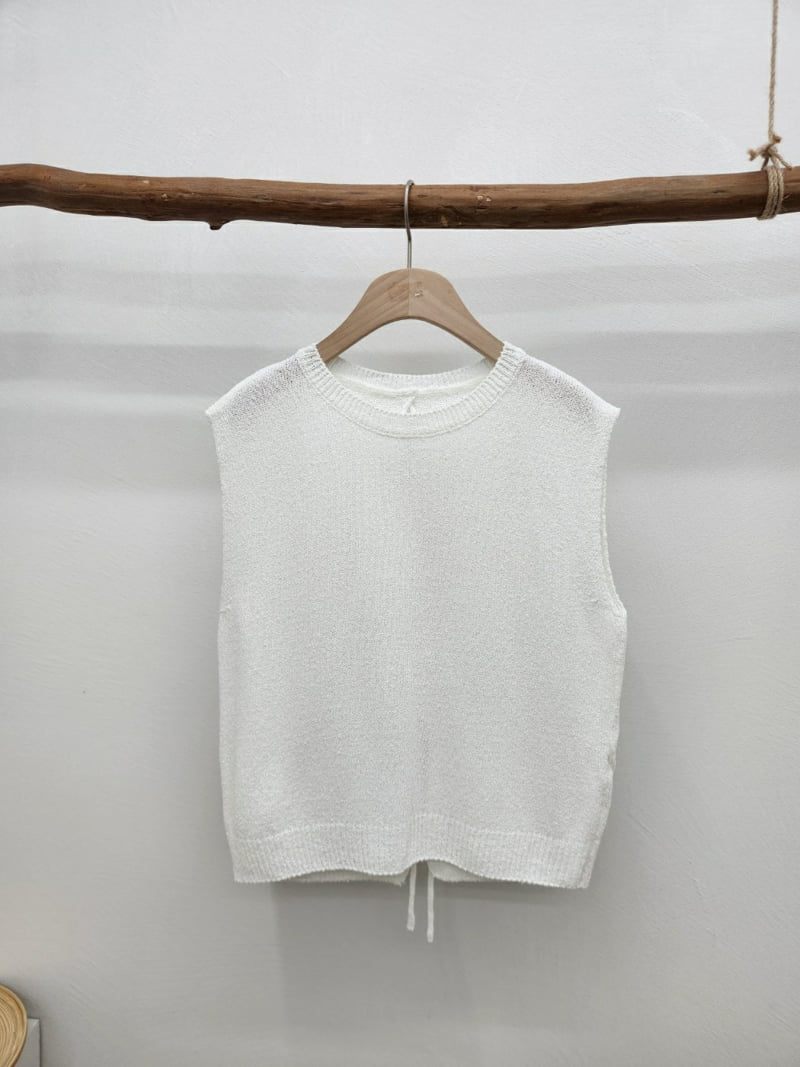 Most - Korean Women Fashion - #momslook - Meta Sleeveless - 3