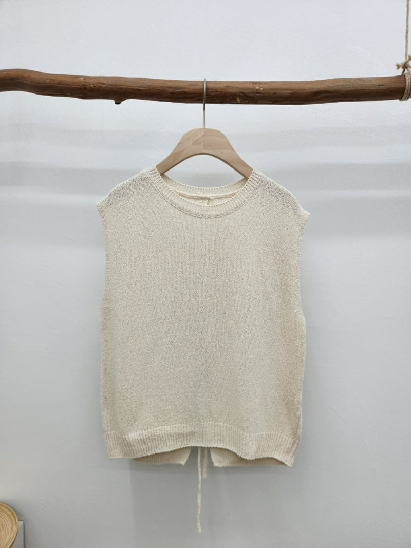 Most - Korean Women Fashion - #momslook - Meta Sleeveless - 4
