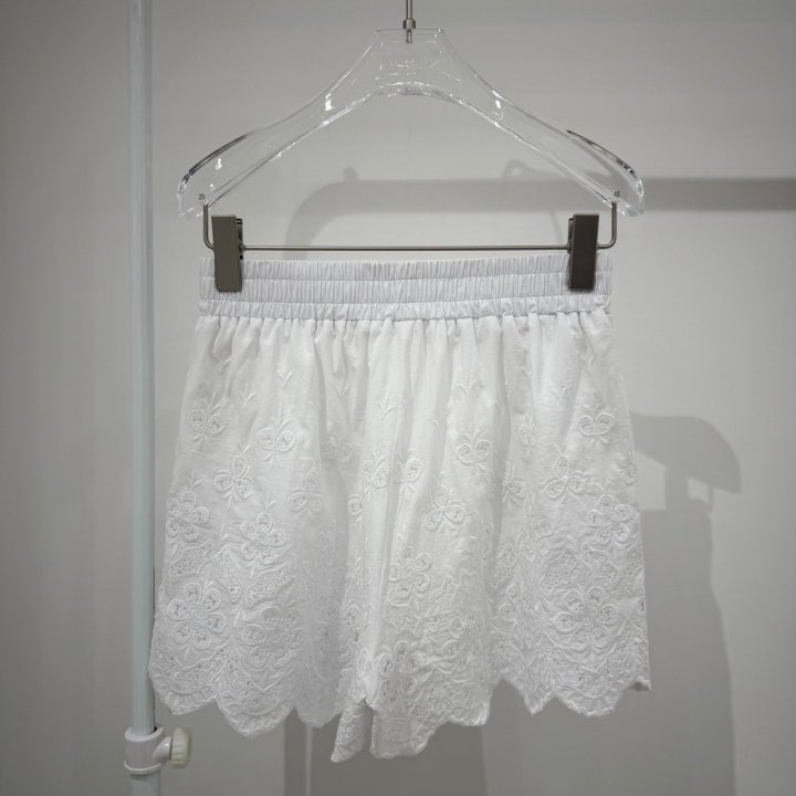 Neroli36 - Korean Women Fashion - #momslook - M Embroidery Short Shorts - 3