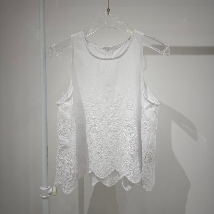 Neroli36 - Korean Women Fashion - #momslook - M Embroidery Halter Sleeveless - 2