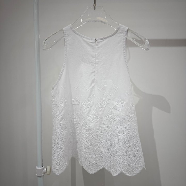 Neroli36 - Korean Women Fashion - #momslook - M Embroidery Halter Sleeveless - 3