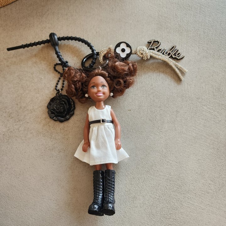 Newerly - Korean Women Fashion - #womensfashion - White Belt Dress Keyring