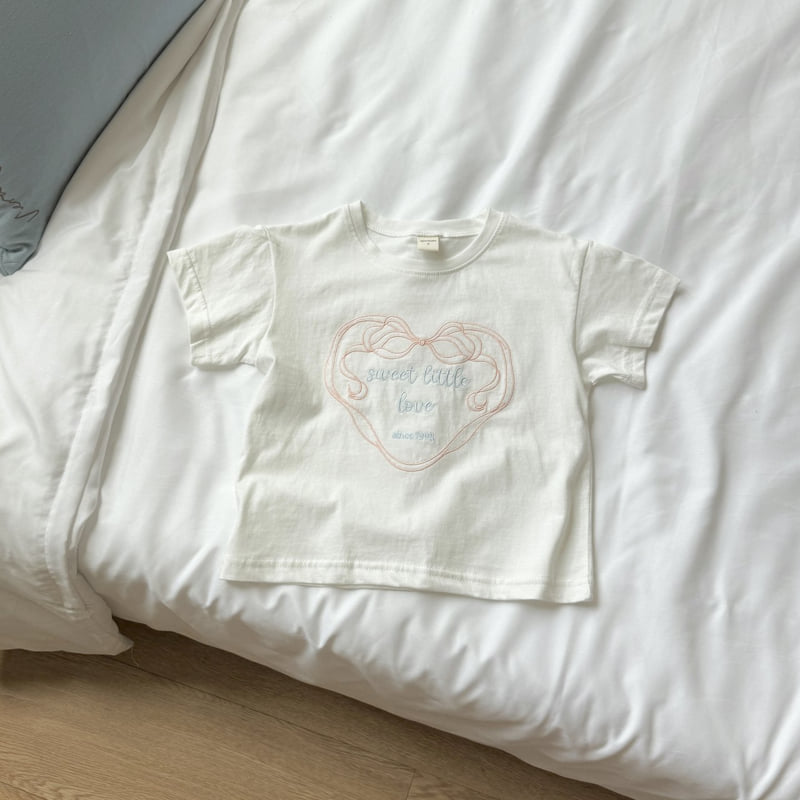 Ninibello - Korean Children Fashion - #fashionkids - Sweet Love Embroidered Tee - 8