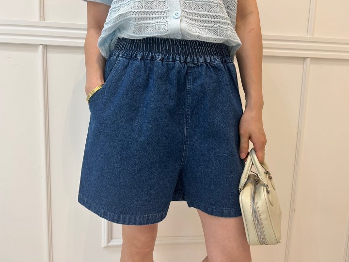 Pearls room - Korean Women Fashion - #momslook - Modern Denim Shorts - 3