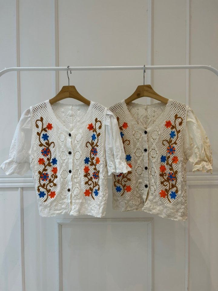 Pearls room - Korean Women Fashion - #momslook - Pretty Crochet Y Top - 12