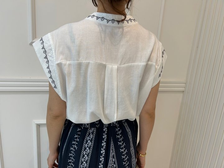 Pearls room - Korean Women Fashion - #momslook - Embroidered Pintuck Blouse - 5