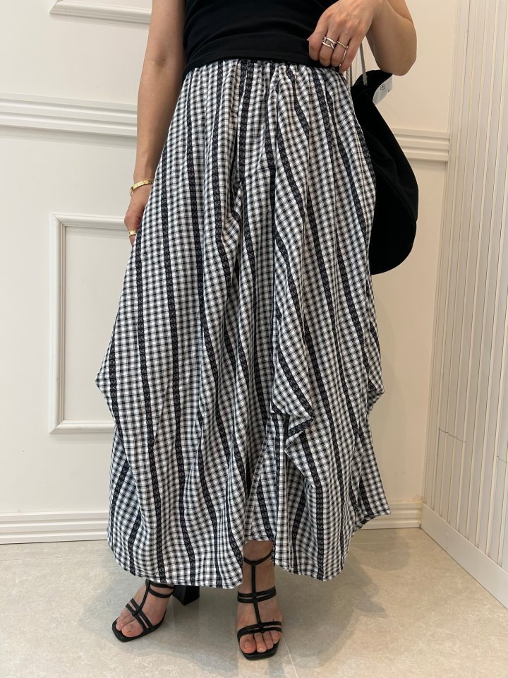Pearls room - Korean Women Fashion - #momslook - Check Lace Skirt - 10