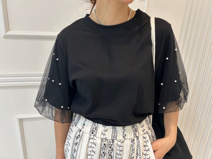 Pearls room - Korean Women Fashion - #romanticstyle - Pearl Puff Tee