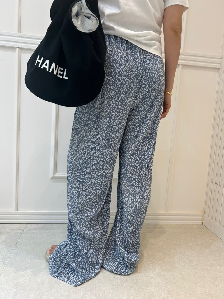 Pearls room - Korean Women Fashion - #womensfashion - Leopard Pants - 6