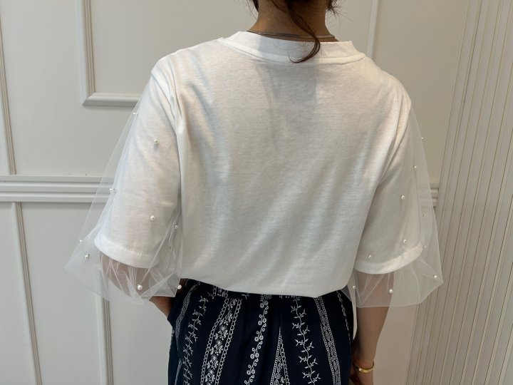 Pearls room - Korean Women Fashion - #womensfashion - Pearl Puff Tee - 10