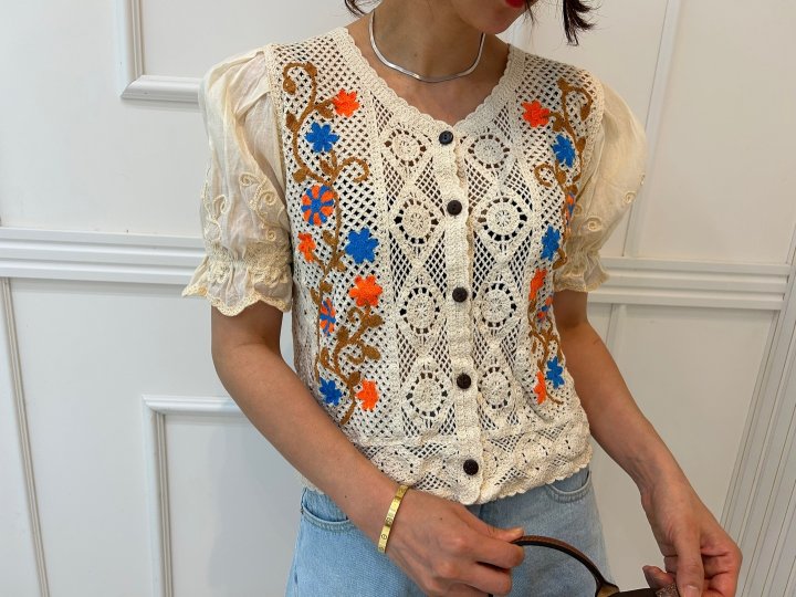 Pearls room - Korean Women Fashion - #womensfashion - Pretty Crochet Y Top - 3