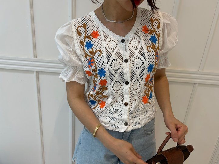 Pearls room - Korean Women Fashion - #womensfashion - Pretty Crochet Y Top - 7