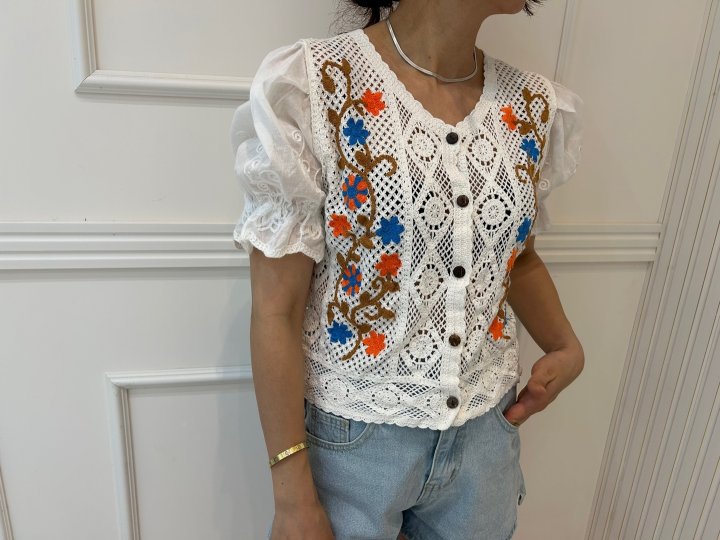 Pearls room - Korean Women Fashion - #womensfashion - Pretty Crochet Y Top - 9