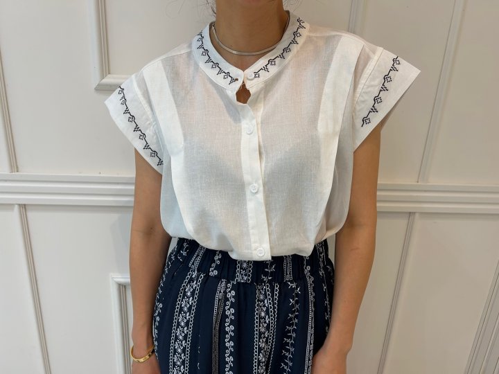 Pearls room - Korean Women Fashion - #womensfashion - Embroidered Pintuck Blouse - 2