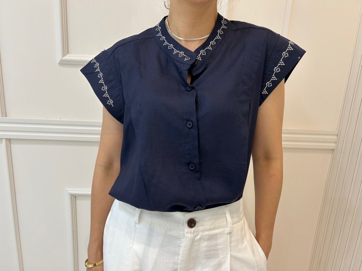 Pearls room - Korean Women Fashion - #womensfashion - Embroidered Pintuck Blouse - 6
