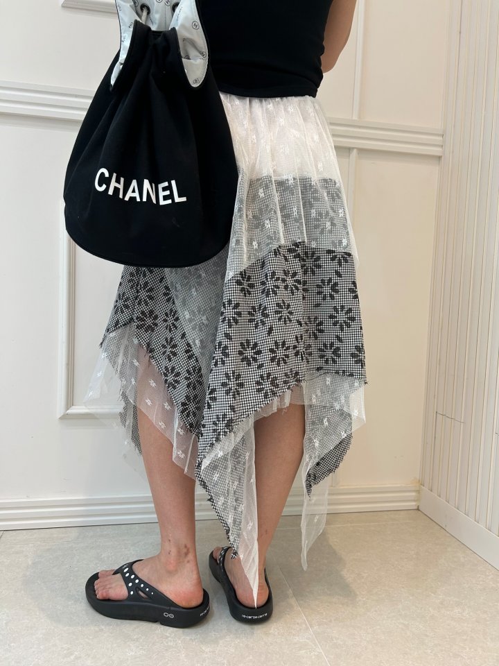Pearls room - Korean Women Fashion - #momslook - Mesh Asymmetry Skirt - 4