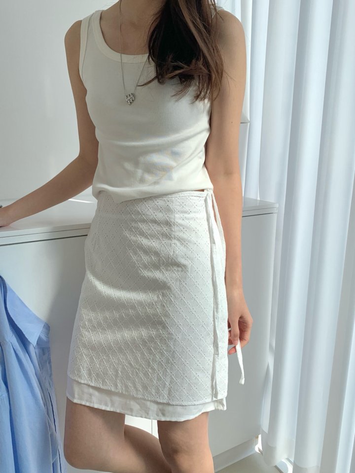 Pomelo - Korean Women Fashion - #momslook - Rudy Cutout Sleeveless - 6