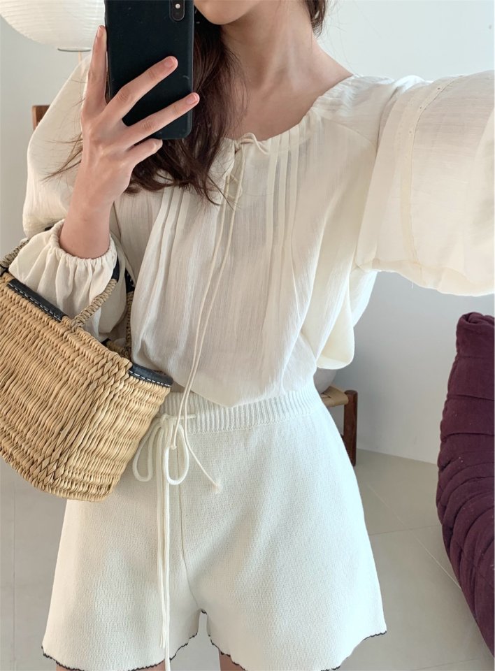 Pomelo - Korean Women Fashion - #momslook - Olive Long Blouse - 3