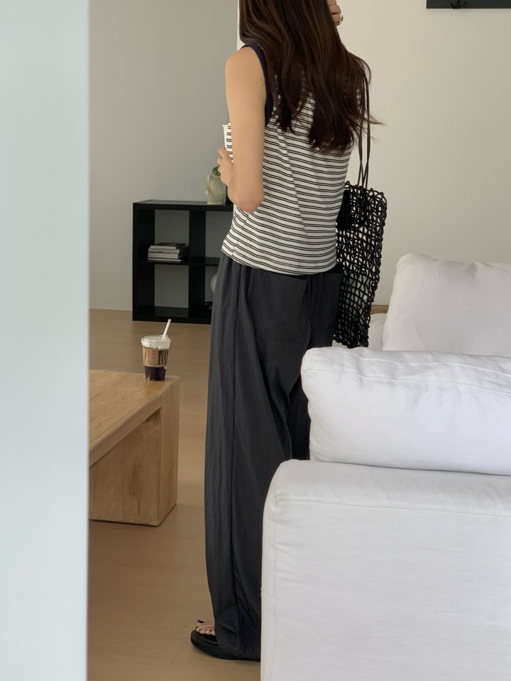 Pomelo - Korean Women Fashion - #vintagekidsstyle - Pony Sleeveless (Logo Embroidered) - 4