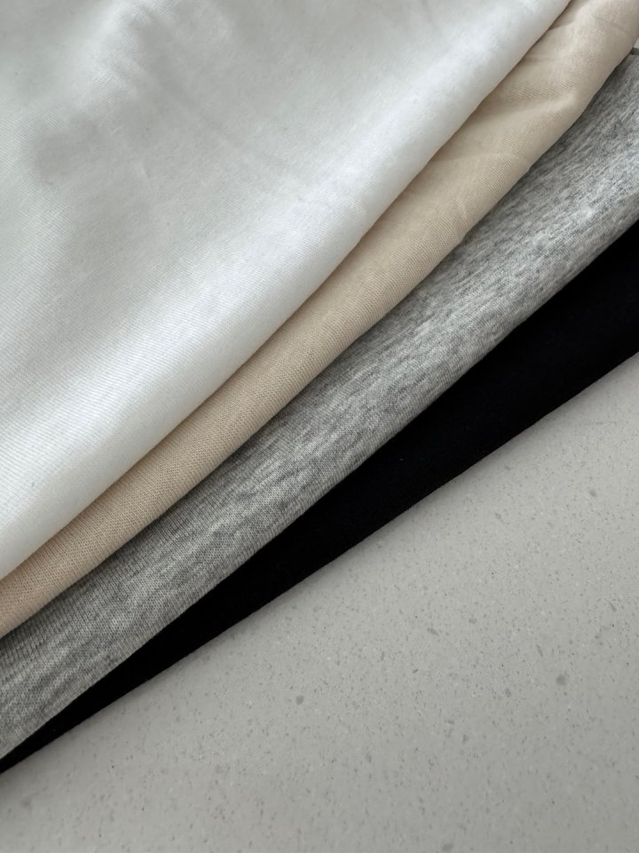 Ripple - Korean Women Fashion - #restrostyle - Silket Boxy Sleeveless
