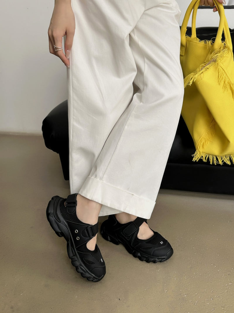 Runa Martin - Korean Women Fashion - #womensfashion - Mesh Sandal Mary Jane Velcro Sneakers - 4