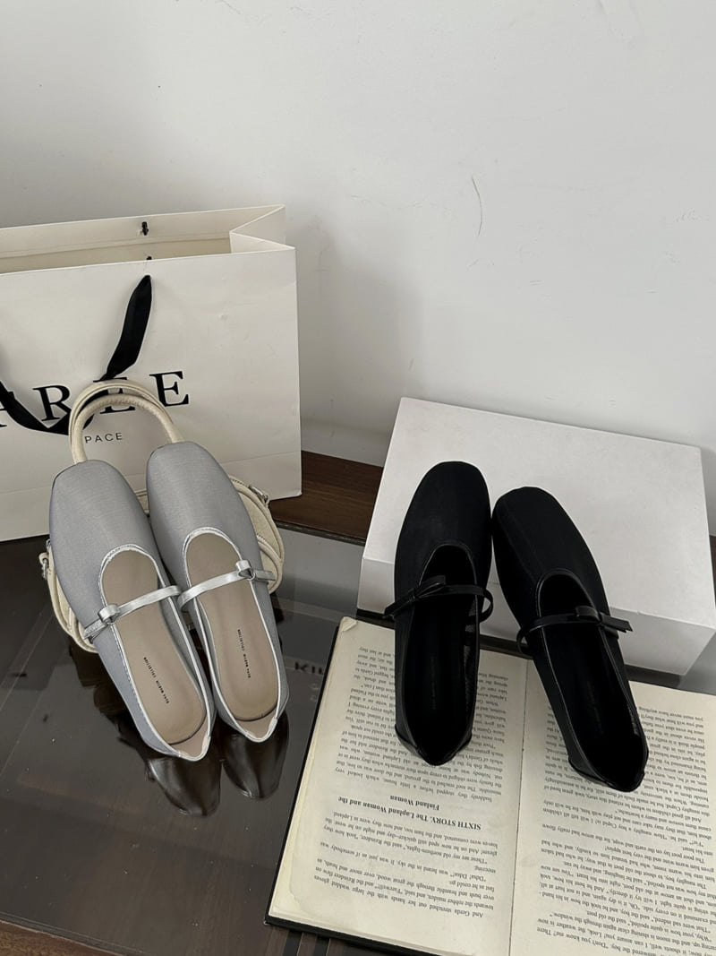 Runa Martin - Korean Women Fashion - #momslook - Simple Ribbon Knot Strap Mary Jane Flats - 2