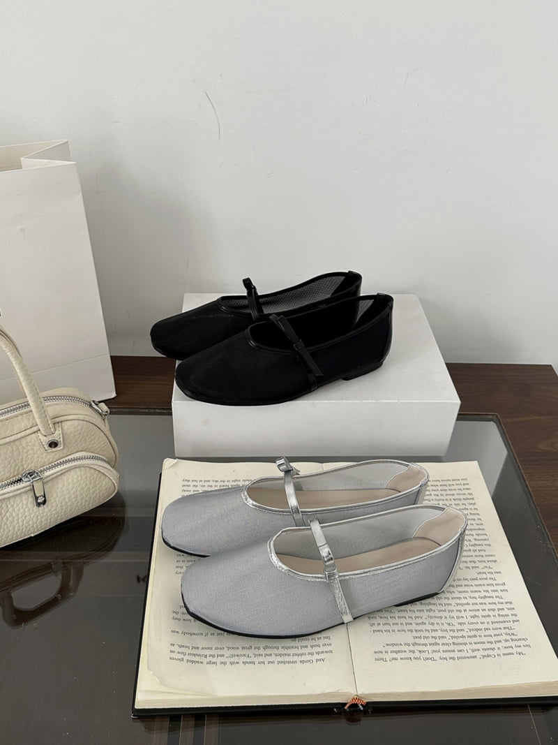 Runa Martin - Korean Women Fashion - #momslook - Simple Ribbon Knot Strap Mary Jane Flats - 9