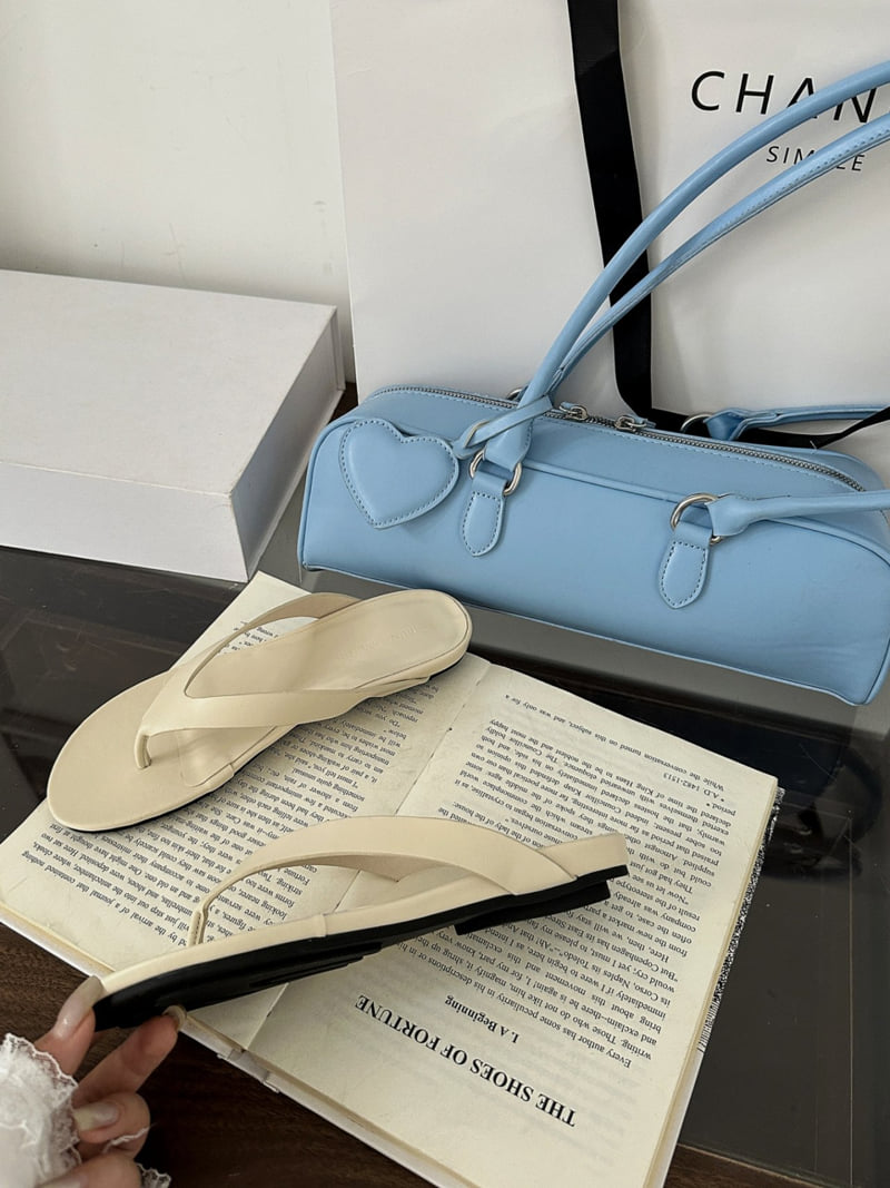 Runa Martin - Korean Women Fashion - #shopsmall - Soft Arch Cushion Jelly Flip-Flop Sandals - 10