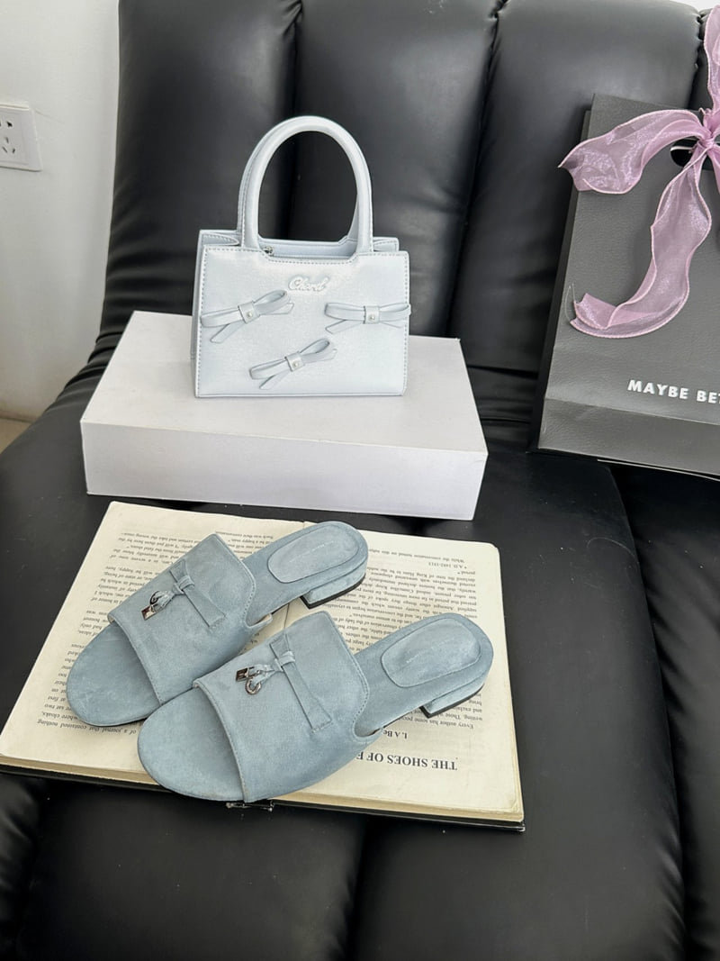Runa Martin - Korean Women Fashion - #womensfashion - Loro Suede Round Mule Blopfer Sandals - 3